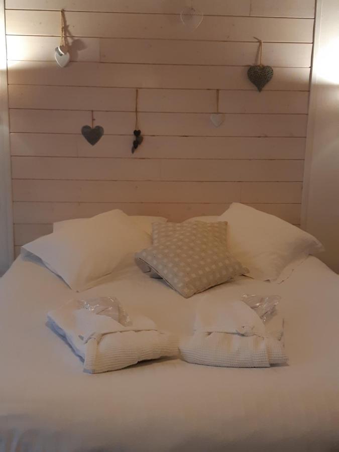 Ome Sweet Home Laubressel Esterno foto